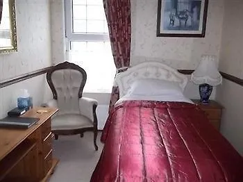Edwardian House Bed And Breakfast Редкар Великобритания