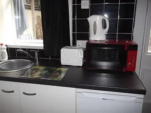 *** Отель Edwardian House Bed And Breakfast Редкар Великобритания